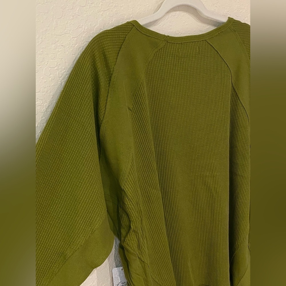 NWT Free People Santa Clara Slouchy Thermal Waffle Knit Top Army Green Size M - Picture 8 of 13